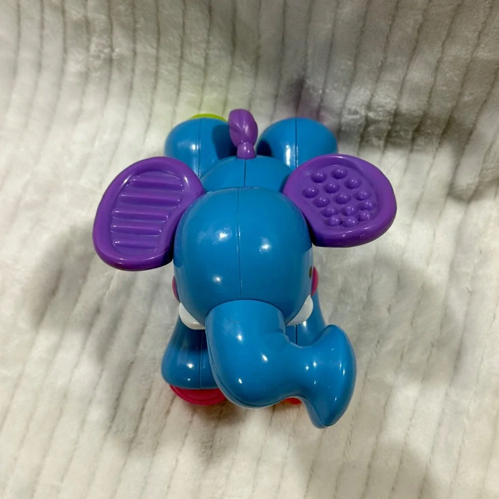 Fisher-Price Amazing Animals Press and Go Elephant Toddler Toy Clicking Head